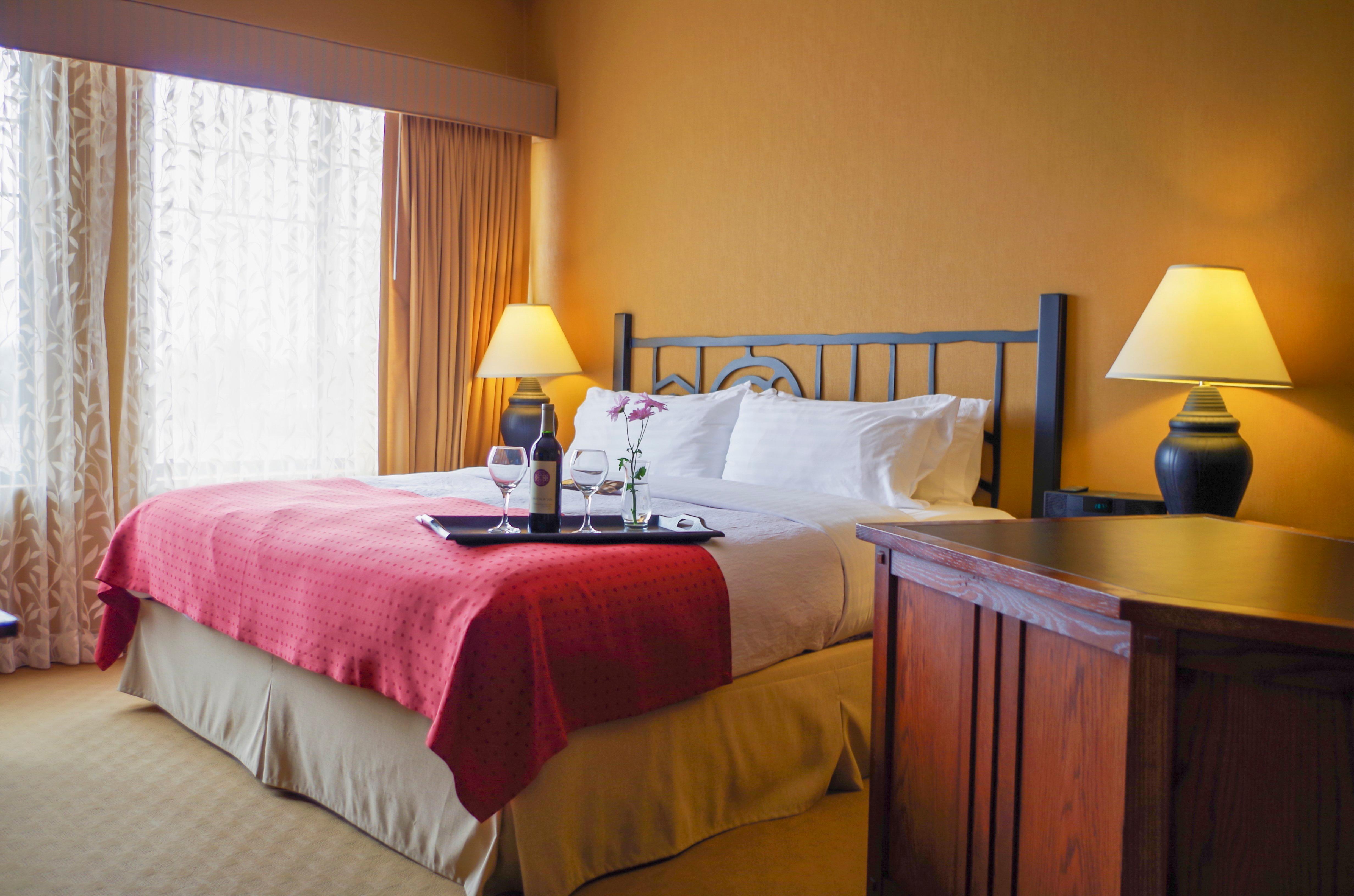 Pewaukee-milwaukee West By Ihg Hotel Pewaukee